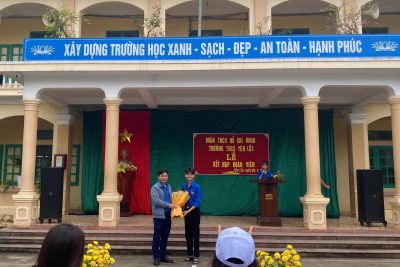 NGÀY HỘI “TIẾN BƯỚC LÊN ĐOÀN” VÀ LỄ KẾT NẠP ĐOÀN VIÊN MỚI